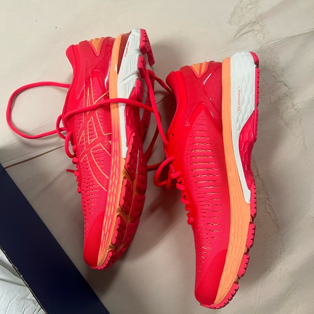 Brand New ASICS size 9 Gel-Kayano 25 diva pink/Mohave
